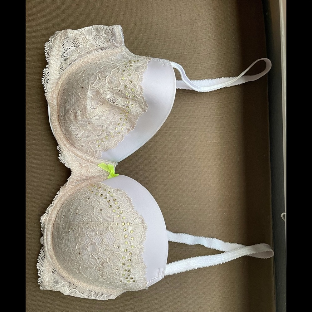 Victoria Secret cream/lace bra with Rhinestones